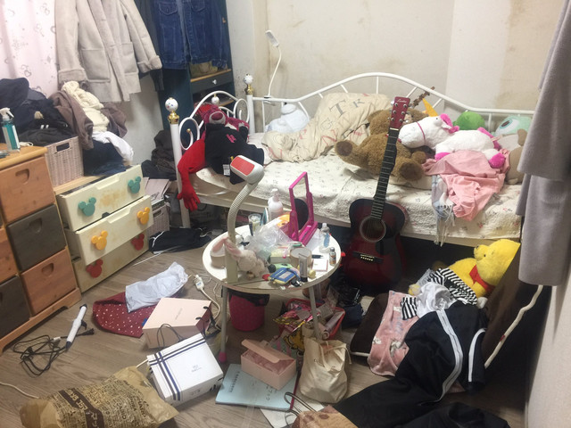 彼女の部屋がゴミ屋敷.jpg